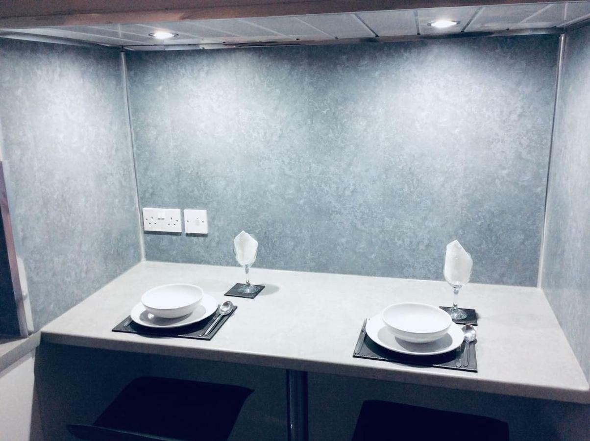 The Lion'S Den On Royal Street Apartment Гурок Екстериор снимка